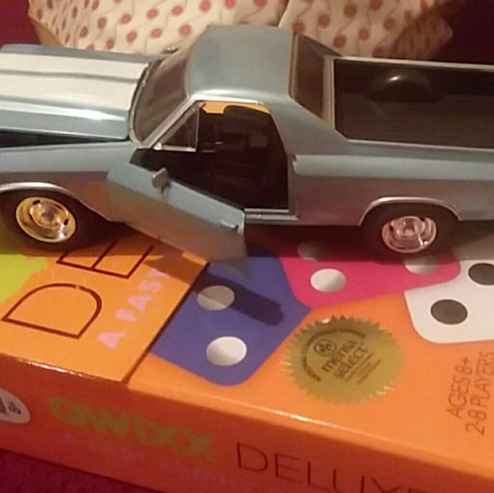Toy truck